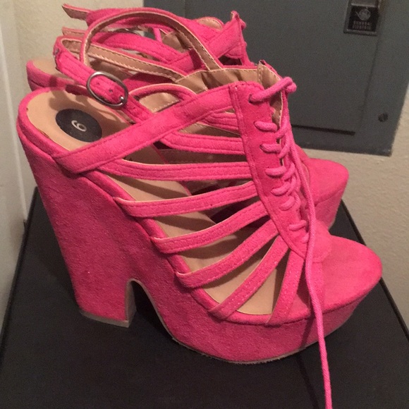 Call it Spring heels - Picture 3 of 4